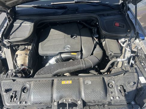 Certified 2023 Mercedes-Benz GLE 350 4MATIC w/ AMG Line Exterior image 36