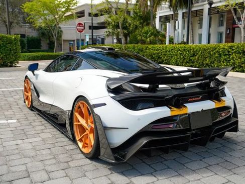 Used 2019 McLaren 720S Performance image 20