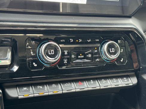 Used 2025 GMC Sierra 1500 AT4X w/ AT4X AEV Edition image 26