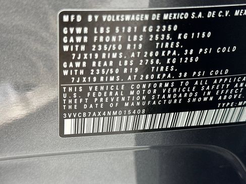 Certified 2022 Volkswagen Tiguan SE R-Line image 31