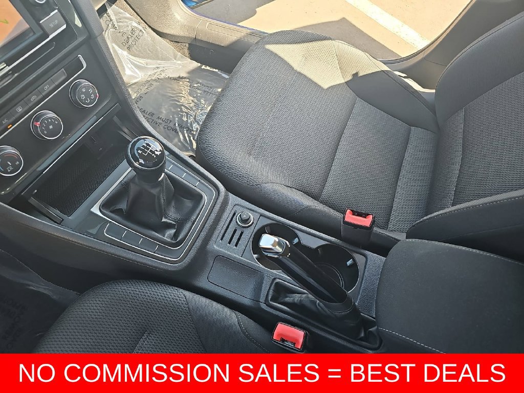 Used 2019 Volkswagen Golf S w/ Driver Assistance Package FWD image 23