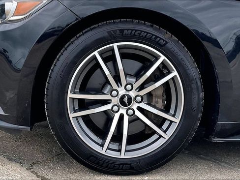 Used 2016 Ford Mustang GT RWD image 33