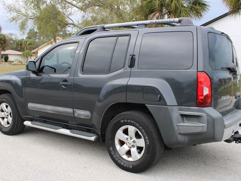 Used 2013 Nissan Xterra S w/ Value Package image 3