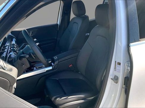 Used 2023 Mercedes-Benz GLB 250 GLB 250 image 15