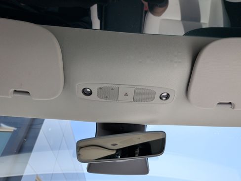 Used 2021 Tesla Model 3 Standard Range Plus image 27