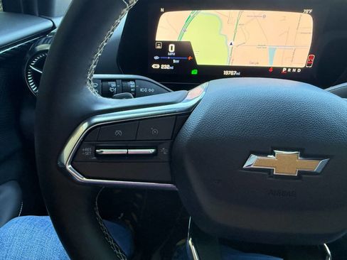 Used 2024 Chevrolet Blazer EV LT AWD/4WD image 31