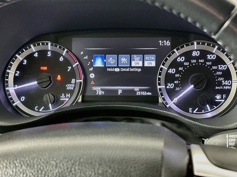 Used 2023 Toyota Highlander XLE FWD image 19