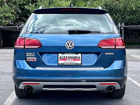 Used 2019 Volkswagen Golf Alltrack SE AWD/4WD image 4