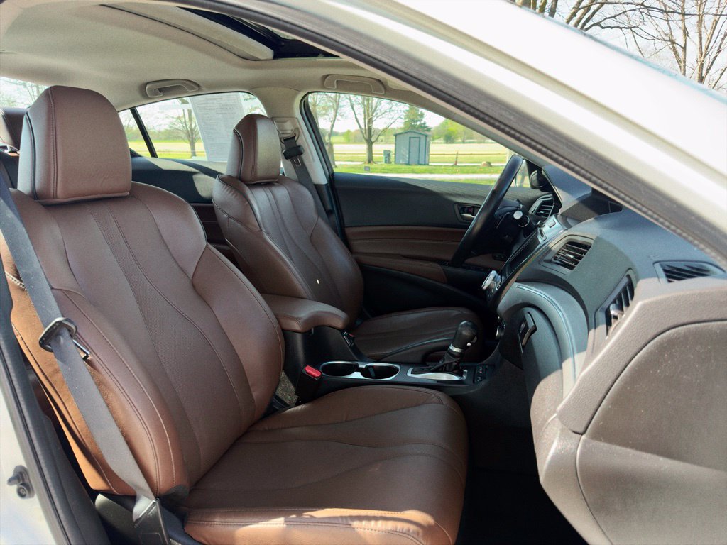Used 2020 Acura ILX w/ Premium Package FWD image 24