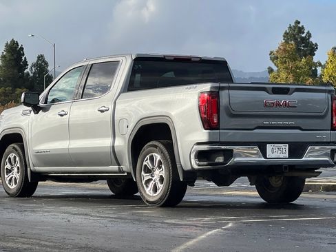 Used 2024 GMC Sierra 1500 SLT image 6