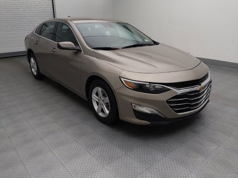 Used 2025 Chevrolet Malibu LS FWD image 13