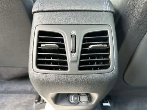 Used 2019 Hyundai Sonata Limited image 16