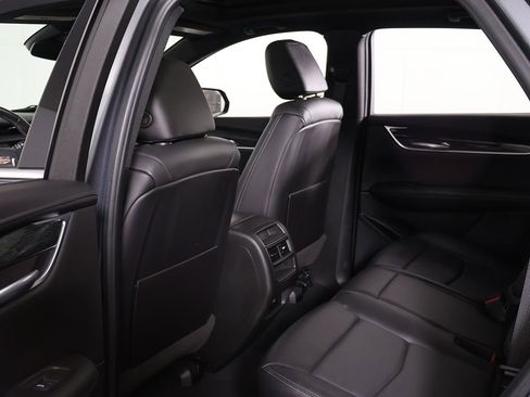 Used 2021 Cadillac XT5 Premium Luxury image 28