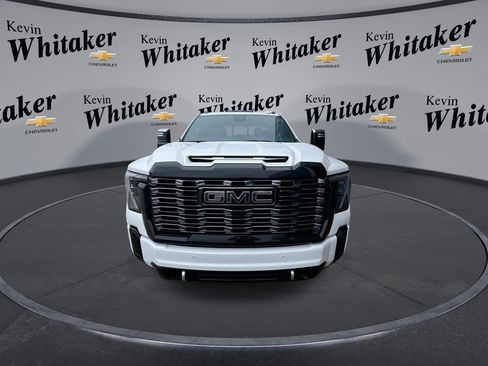 Certified 2025 GMC Sierra 2500 Denali Ultimate image 3