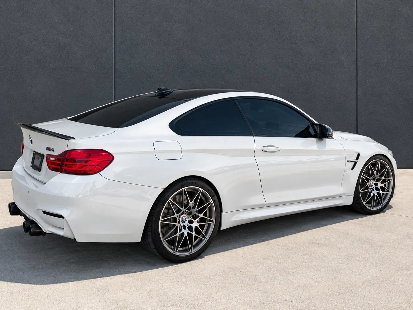 Used 2017 BMW M4 Coupe RWD image 3