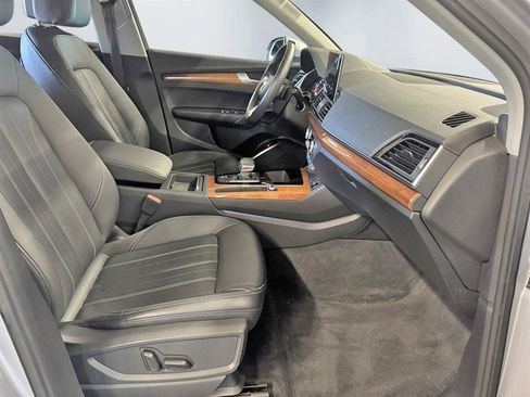 Used 2021 Audi Q5 2.0T Premium w/ Convenience Package image 25