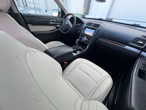 Used 2017 Ford Explorer Platinum AWD/4WD image 24