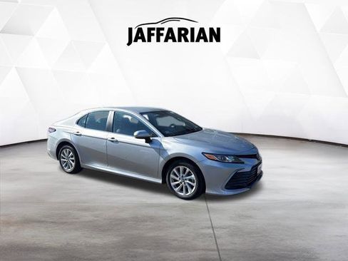 Certified 2023 Toyota Camry LE image 1