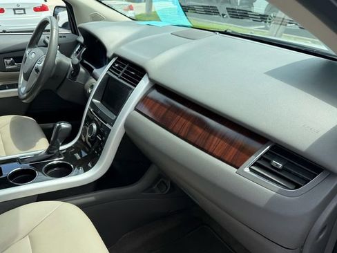 Used 2013 Ford Edge Limited FWD image 19