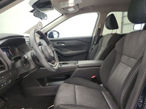 Used 2024 Nissan Rogue SV image 15