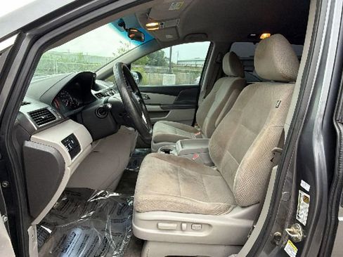 Used 2014 Honda Odyssey EX image 16