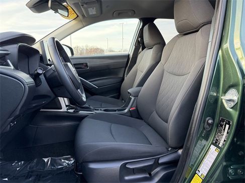 Used 2023 Toyota Corolla Cross LE image 14