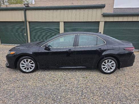 Certified 2023 Toyota Camry LE FWD image 3