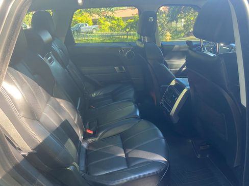 Used 2015 Land Rover Range Rover Sport HSE image 17