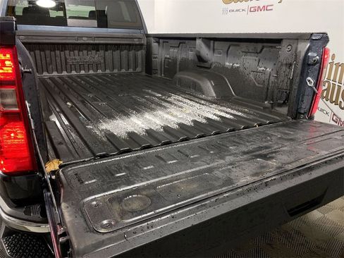 Used 2020 Chevrolet Silverado 2500 LT w/ Convenience Package image 21