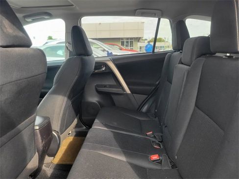 Used 2015 Toyota RAV4 XLE image 8