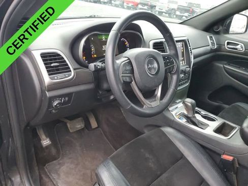 Used 2018 Jeep Grand Cherokee Altitude image 17