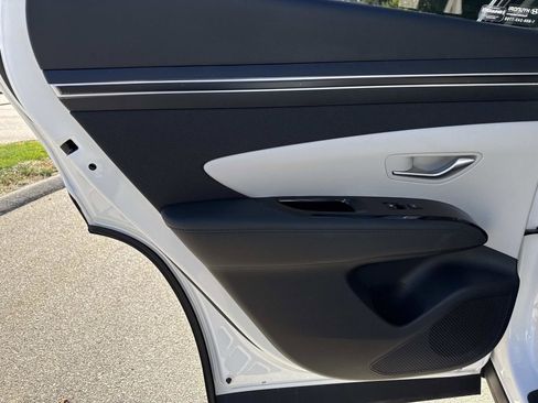 Certified 2024 Hyundai Tucson Limited image 13