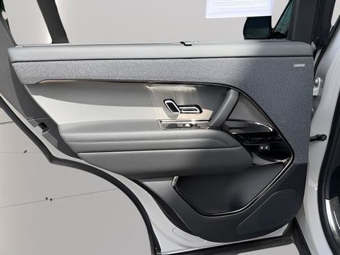 Certified 2025 Land Rover Range Rover Sport SE image 28