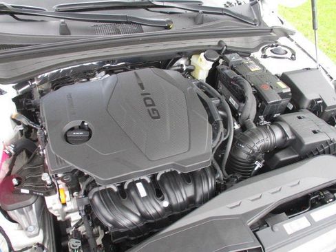 New 2025 Kia K5 GT-Line w/ GT-Line Premium Package image 13