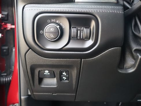 Used 2020 RAM 1500 Limited AWD/4WD image 15