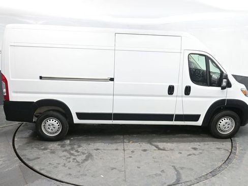 Used 2025 RAM ProMaster 2500 w/ Convenience Group image 33