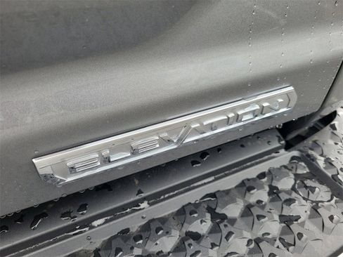 New 2026 GMC Canyon Elevation w/ Convenience Package image 8