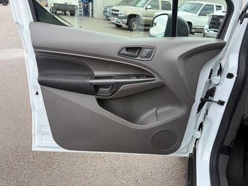 Used 2020 Ford Transit Connect XL image 5