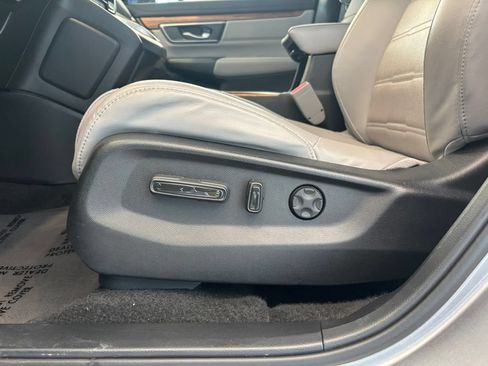 Used 2022 Honda CR-V Touring image 16