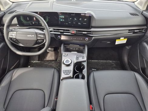 New 2026 Kia Sportage EX image 13