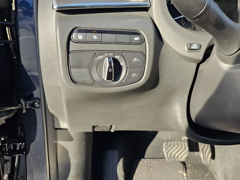 Used 2023 INFINITI QX50 Luxe FWD image 14