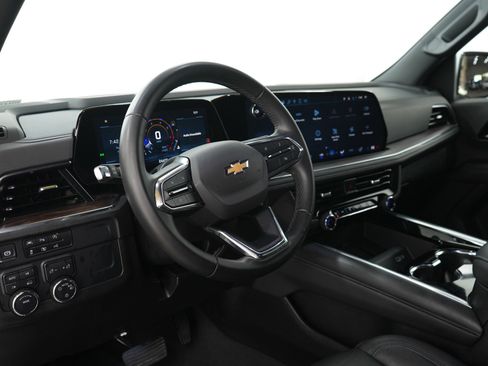 Used 2025 Chevrolet Tahoe LT AWD/4WD image 27