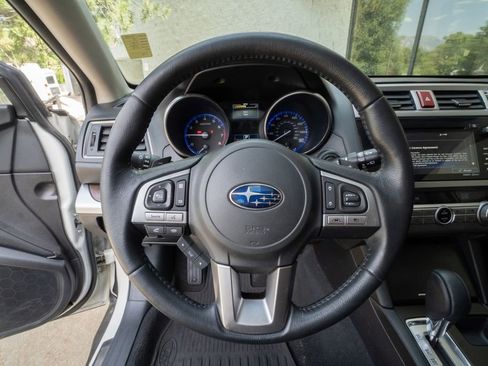 Used 2017 Subaru Outback 3.6R Limited AWD/4WD image 12
