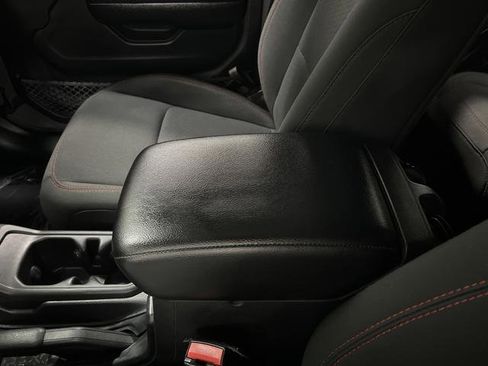 Used 2021 Jeep Wrangler Unlimited Rubicon image 17