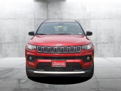 Used 2025 Jeep Compass Limited AWD/4WD image 4