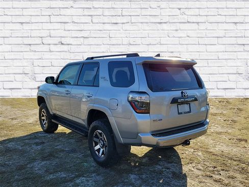 Used 2021 Toyota 4Runner TRD Off-Road image 3