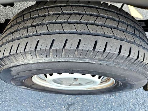 Used 2016 Mercedes-Benz Sprinter 2500 image 36