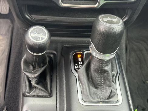 Used 2021 Jeep Wrangler Sport image 5