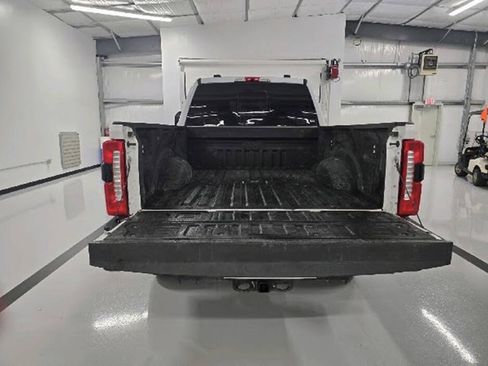 Used 2024 Ford F250 Lariat w/ FX4 Off-Road Package AWD/4WD image 9
