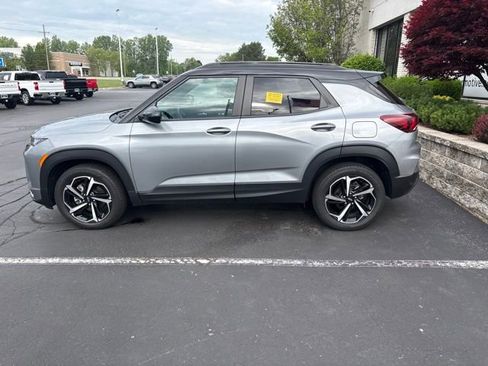 Used 2023 Chevrolet TrailBlazer RS w/ Sun and Liftgate Package AWD/4WD image 1